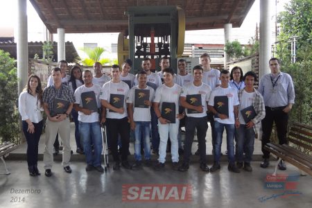 Grupo recebe os estudantes do SENAI Osasco em suas instalações